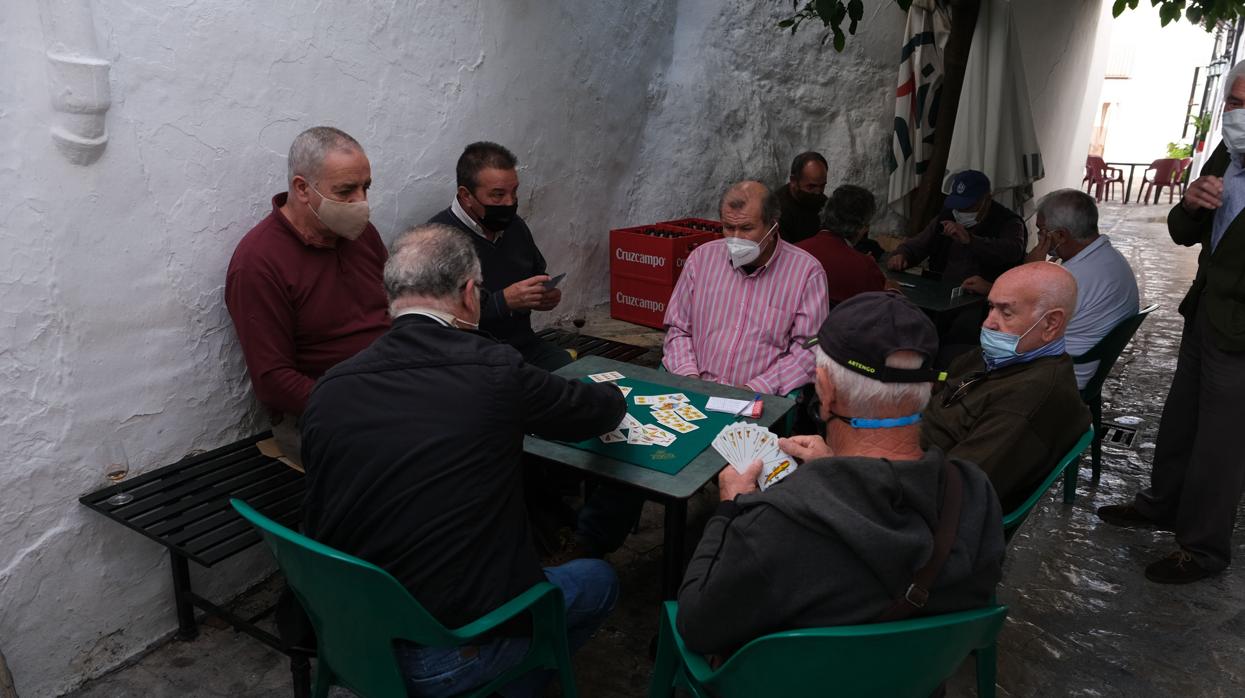 Una de las calles de Grazalema, en plena pandemia.