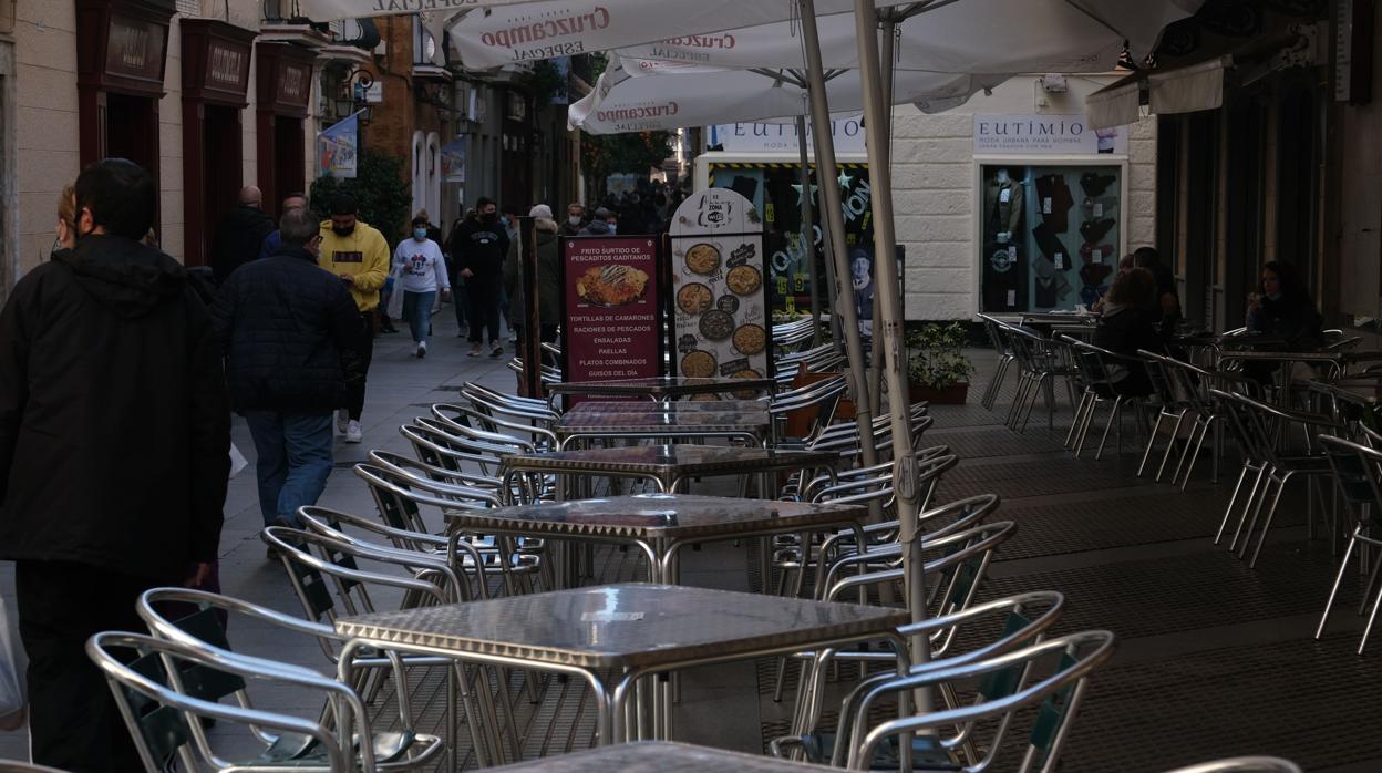 La pandemia se ha cebado con el sector de la hostelería de Cádiz