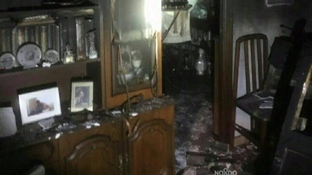 Una vivienda calcinada y un perro fallecido en un incendio en Mairena del Aljarafe