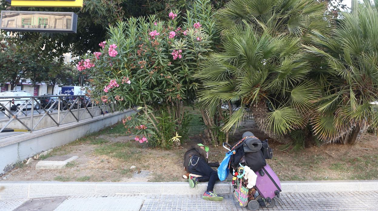 En la ciudad hay más de doscientas personas que viven en la calle.