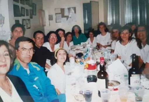 Manuel Clavijo, en una imagen junto a sus antiguos compañeros.