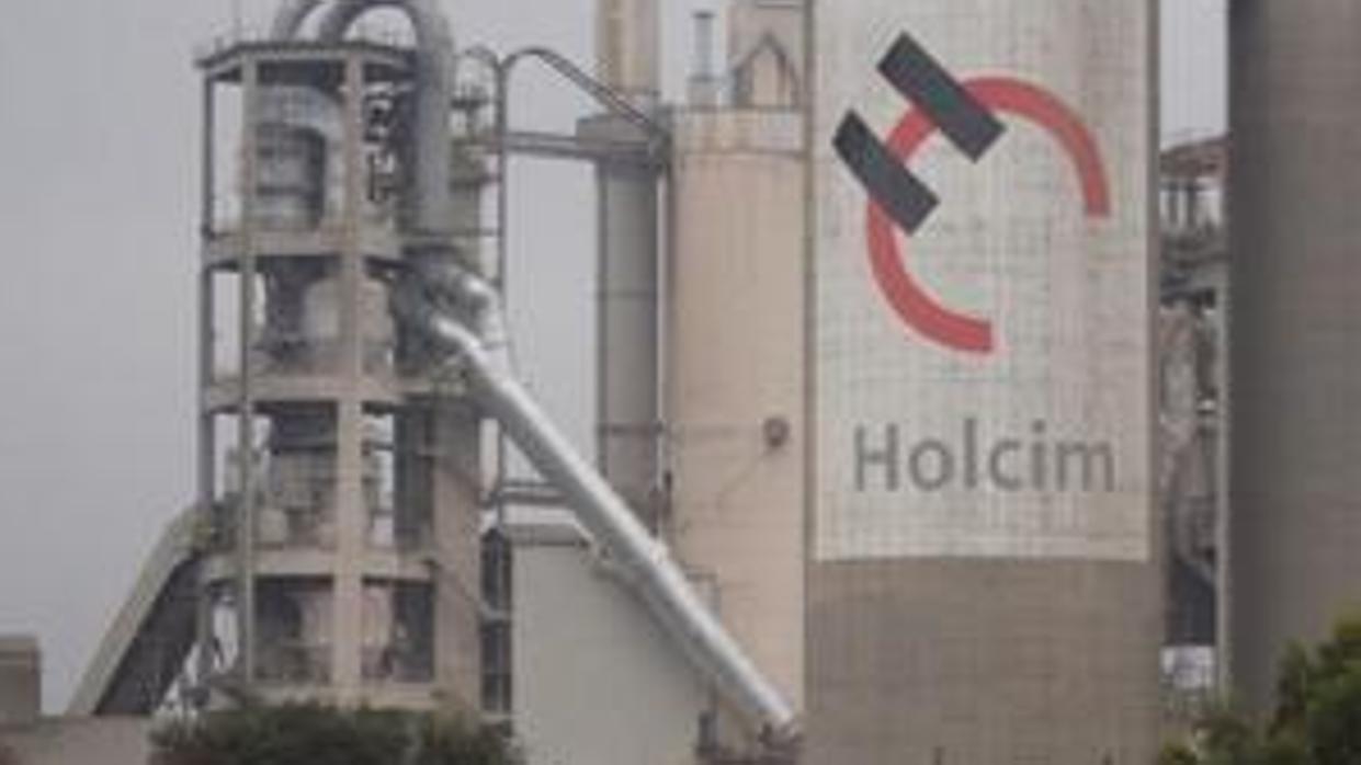 Holcim presenta un ERE para la fábrica cementera de Jerez