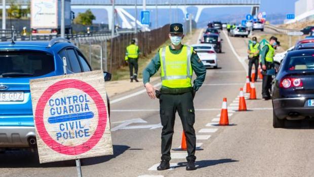 Otros cinco pueblos más de Sevilla, pendientes de que la Junta de Andalucía anuncie mañana su cierre perimetral