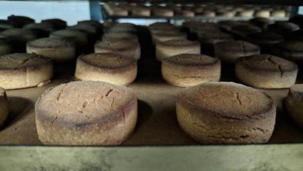 Las cifras de empleo bajan levemente en la campaña de mantecados y polvorones pero se mantienen las ventas