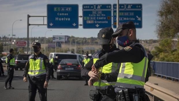 Sevilla capital y otros 35 municipios que estaban confinados podrían abrir ya desde este sábado