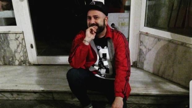 Fallece Sergio Larrinaga Soler, director de la Agrupación Musical Polillas de Cádiz, a los 45 años