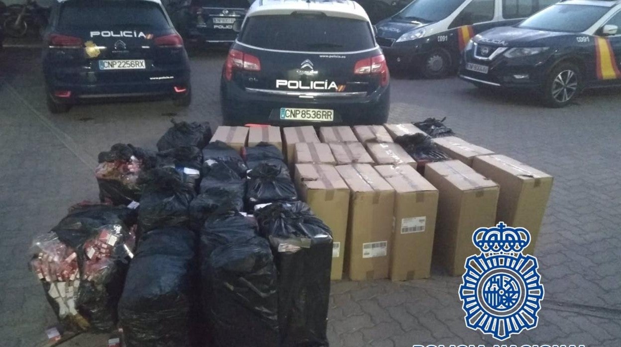 Detenidas tres personas e incautadas 11.500 cajetillas de tabaco en La Línea