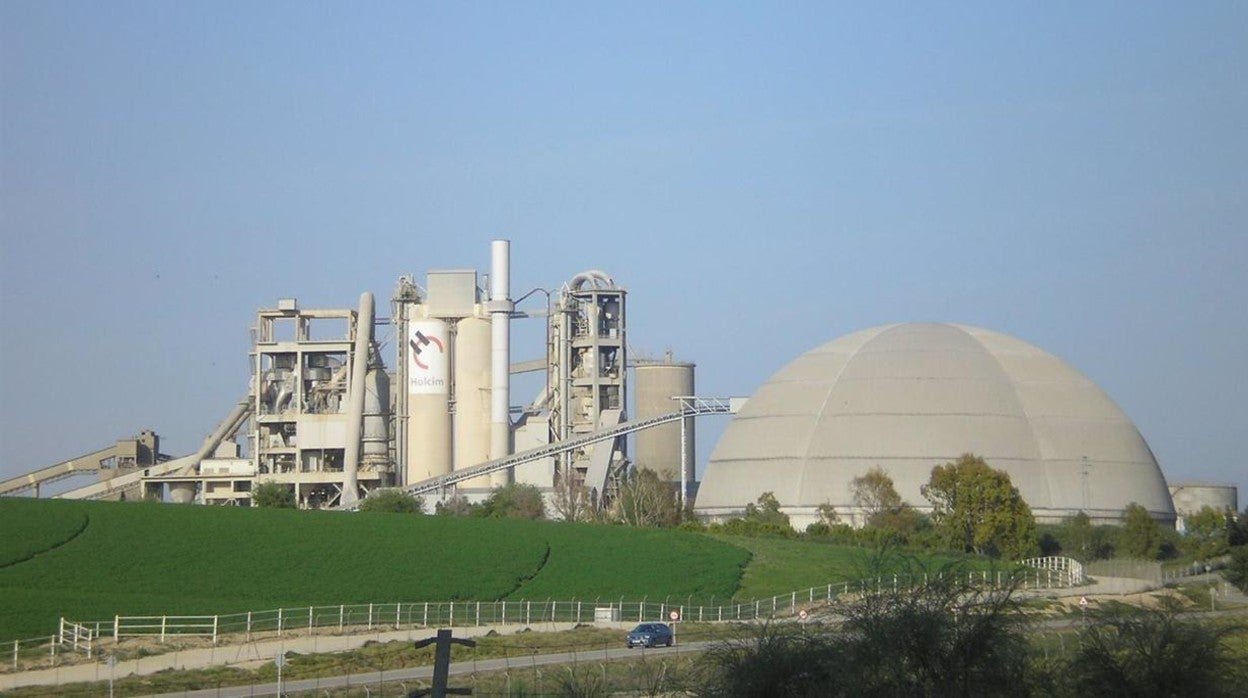 Los trabajadores de Holcim en Jerez iniciarán una huelga indefinida a partir del 3 de marzo