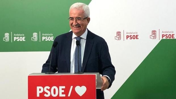 Manuel Jiménez Barrios (PSOE): «El PP presume de andalucismo cuando su socio niega la autonomía»