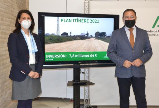 Mercedes Solís y Ricardo Sánchez durante la presentación de este jueves