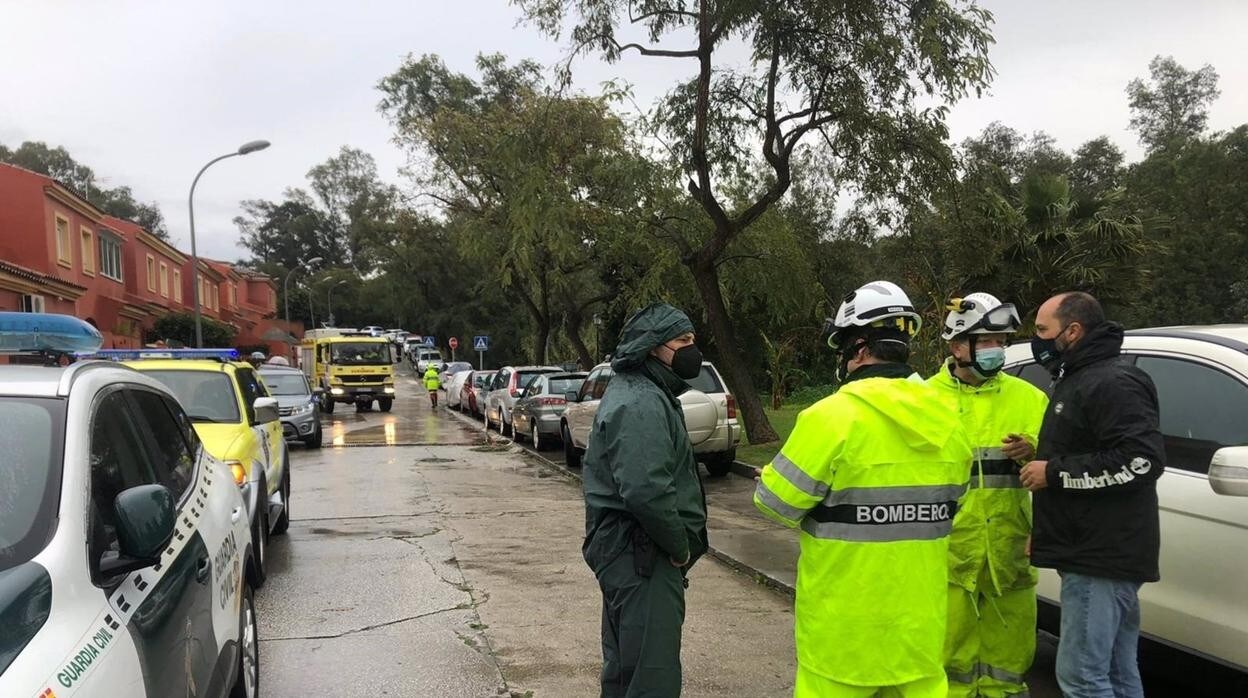 Evacuadas unas 30 personas atrapadas tras las lluvias en Los Barrios