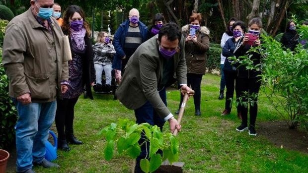 Kichi: «Salir este 8M a la calle no es un capricho, es una necesidad»