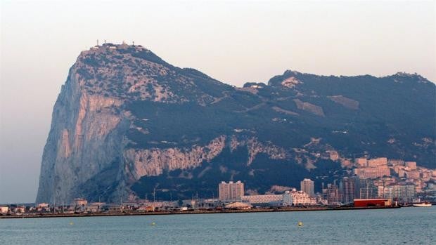 Entra en vigor el nuevo acuerdo fiscal entre España y Reino Unido sobre Gibraltar