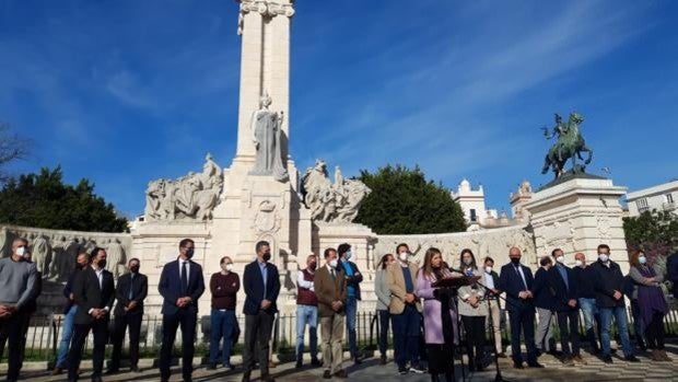 Grito unánime e histórico de los alcaldes de Cádiz por el futuro de la provincia