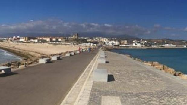 Pillado en Jerez tras robar piedras de las calles de Tarifa para su casa