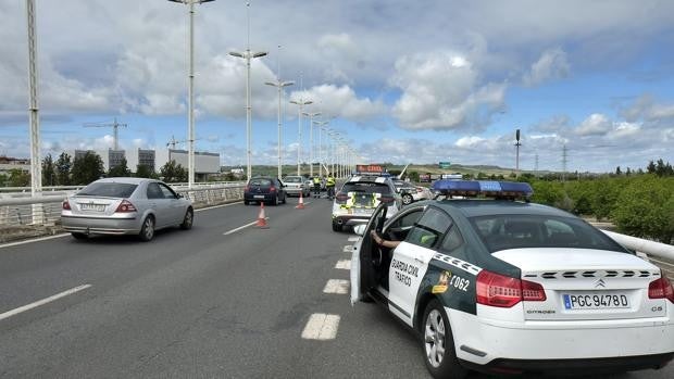 Los controles policiales por el Covid hacen crecer las multas de tráfico en la provincia de Sevilla