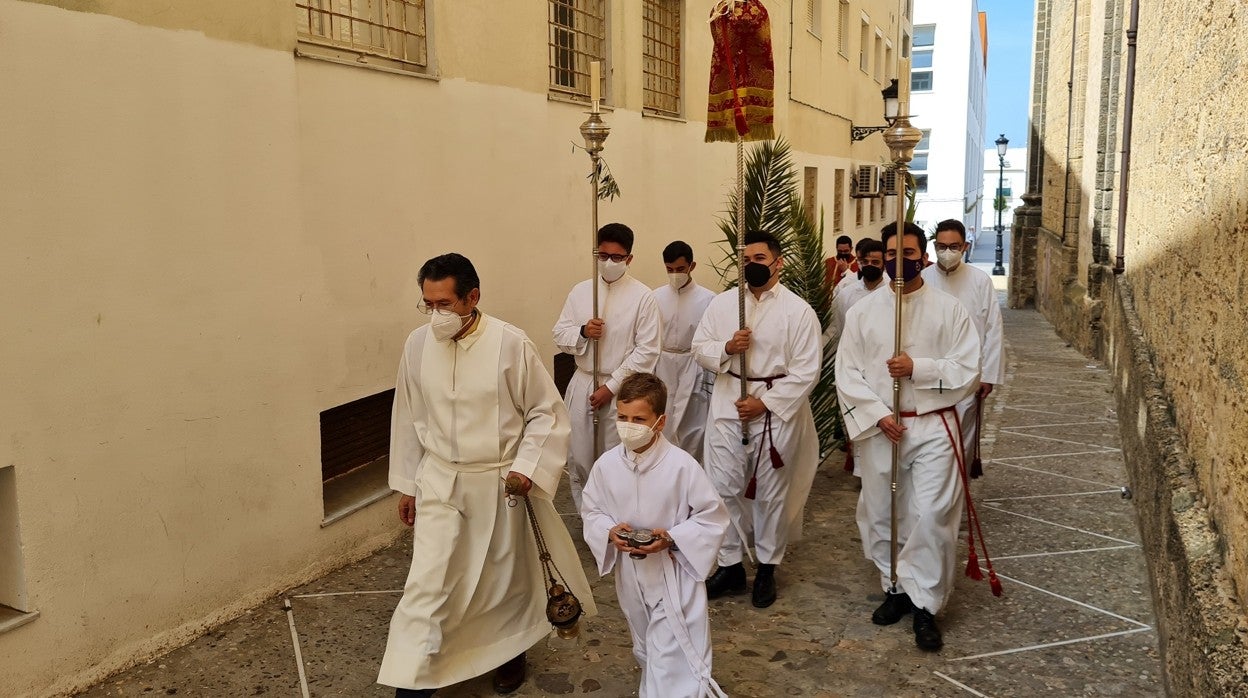 Chiclana vive «con mucha ilusión» su Domingo de Ramos 2021