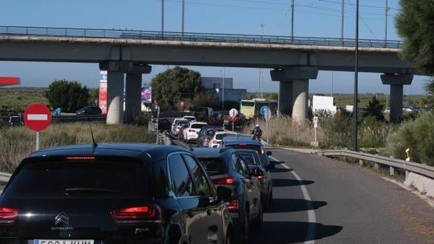 Horarios, cierres y qué se puede hacer esta Semana Santa en los municipios de la provincia de Cádiz