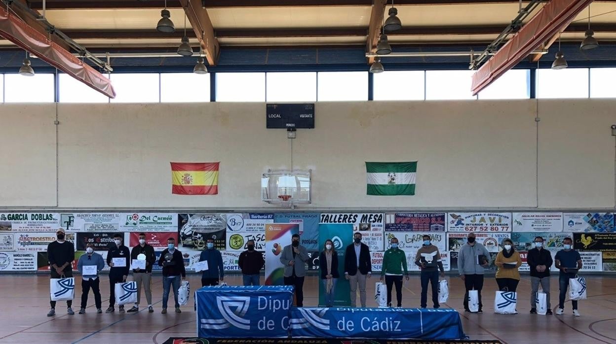 Formación para nuevos entrenadores de baloncesto en la sierra de Cádiz