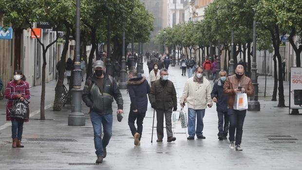 Sanidad eleva en Cádiz el nivel de alerta por Covid tras la Semana Santa