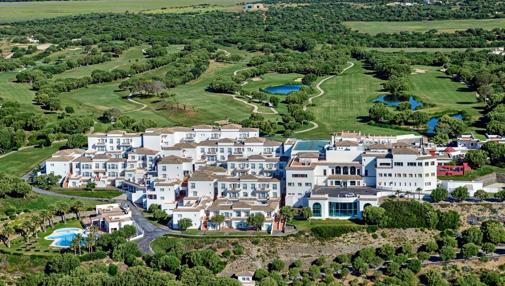 Los mejores hoteles de Cádiz para disfrutar de playa y naturaleza en distintos pueblos de la provincia