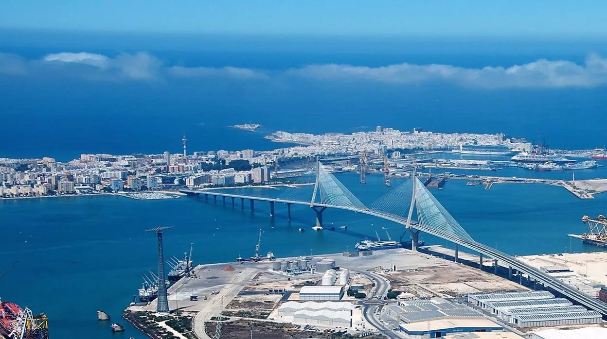 El Gobierno formaliza un contrato de 10 millones para la conservación en las carreteras de acceso a Cádiz