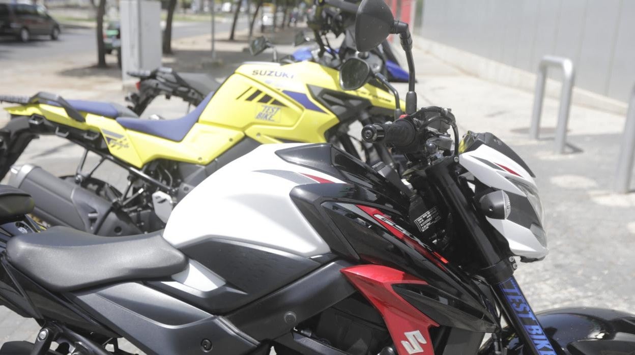 Motos aparcadas en Jerez.