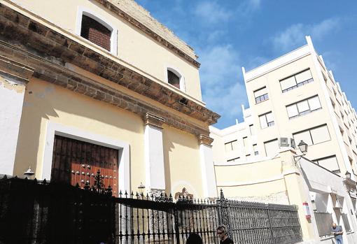 Antigua fachada de la iglesia castrense de Cádiz