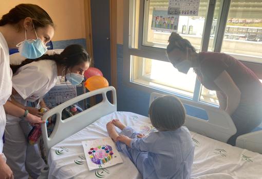 Los hospitales de Cádiz celebran el Día del Niño Hospitalizado