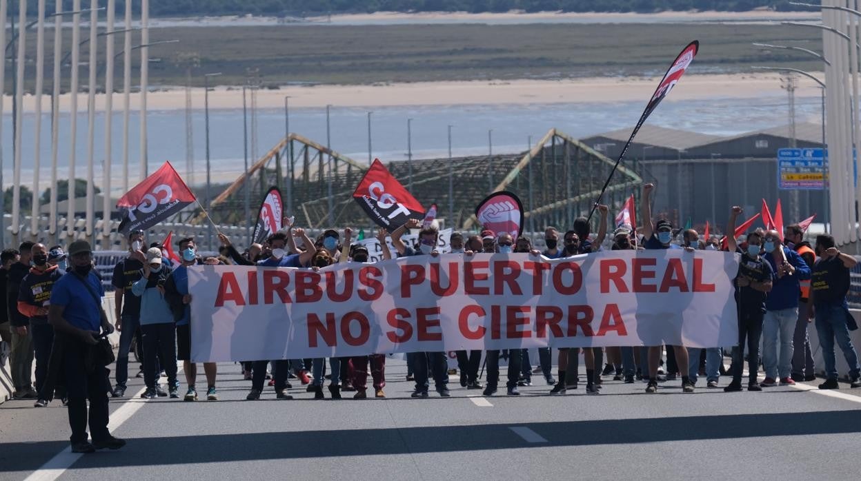 La propuesta del Gobierno y sindicatos a Airbus Puerto Real para garantizar el futuro laboral de la empresa