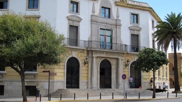 El TSJA ratifica 12 años de prisión para un abuelo por abuso sexual a su nieta