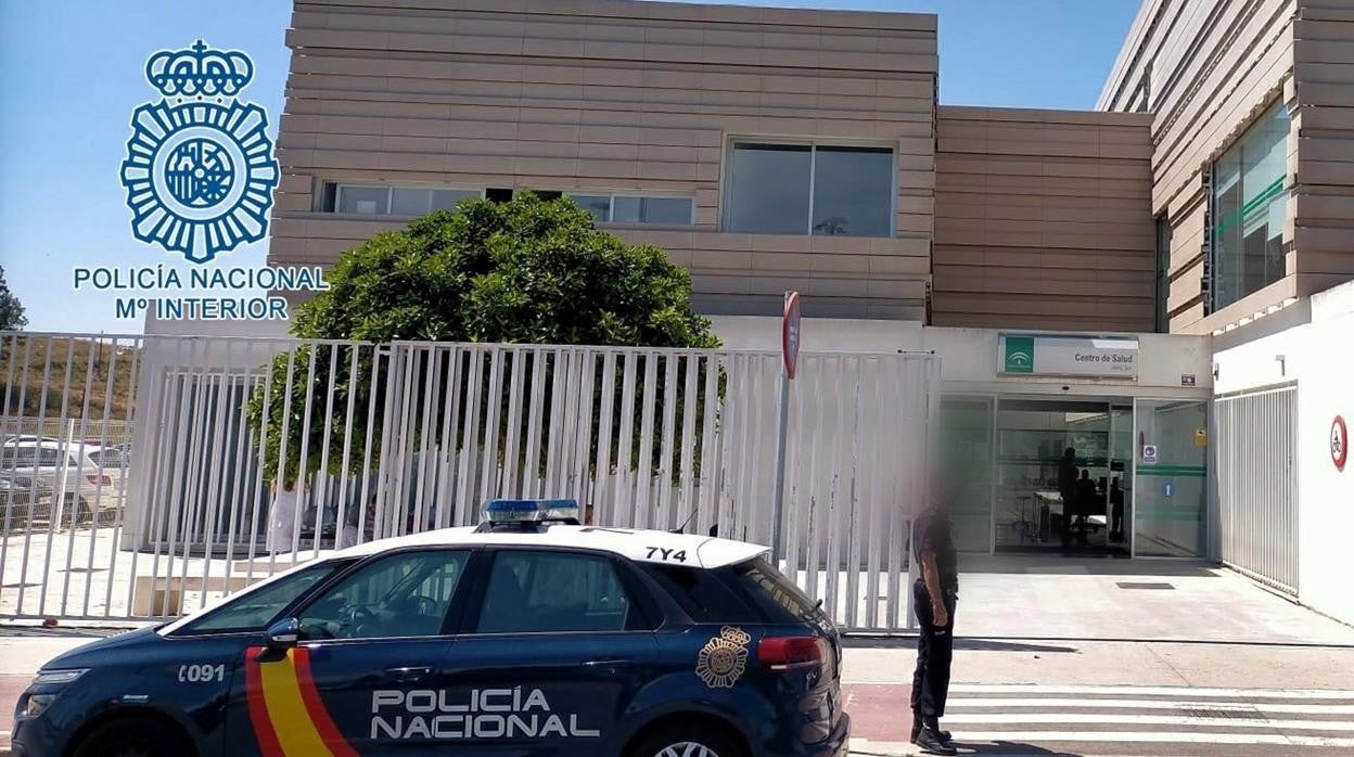 Detenidos dos jóvenes acusados de cometer dos robos con arma blanca en el centro de Jerez