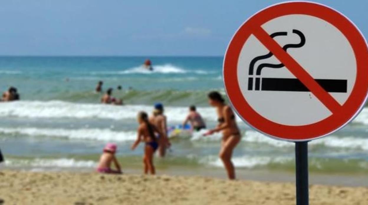 ¿Cuáles son las 22 playas de Cádiz libres de humo? ¿Y las 20 repartidas en otras provincias de Andalucía?