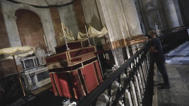 La Catedral de Cádiz acoge un nuevo Corpus de interior