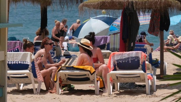 «Es una pena que tengamos una playa totalmente desprotegida»