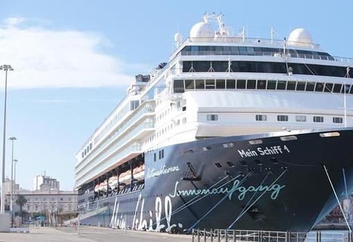 El Puerto de Cádiz reinicia el lunes el tráfico de cruceros tras el parón por la pandemia del coronavirus