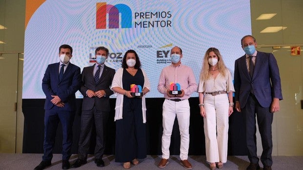 Los centros Maestra Caridad Ruiz de Sanlúcar y Virgen del Carmen de Puerto Real se alzan con la I edición de los Premios Mentor 2021