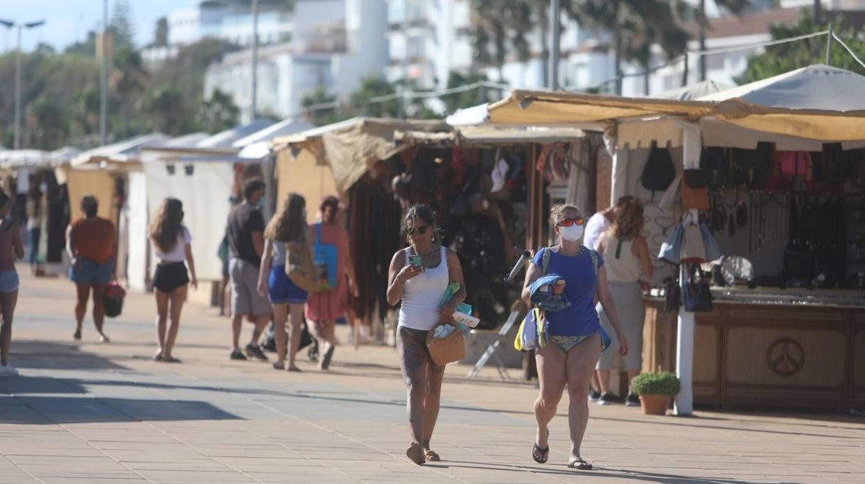 El fin de semana vuelve a disparar los contagios en Conil y Tarifa