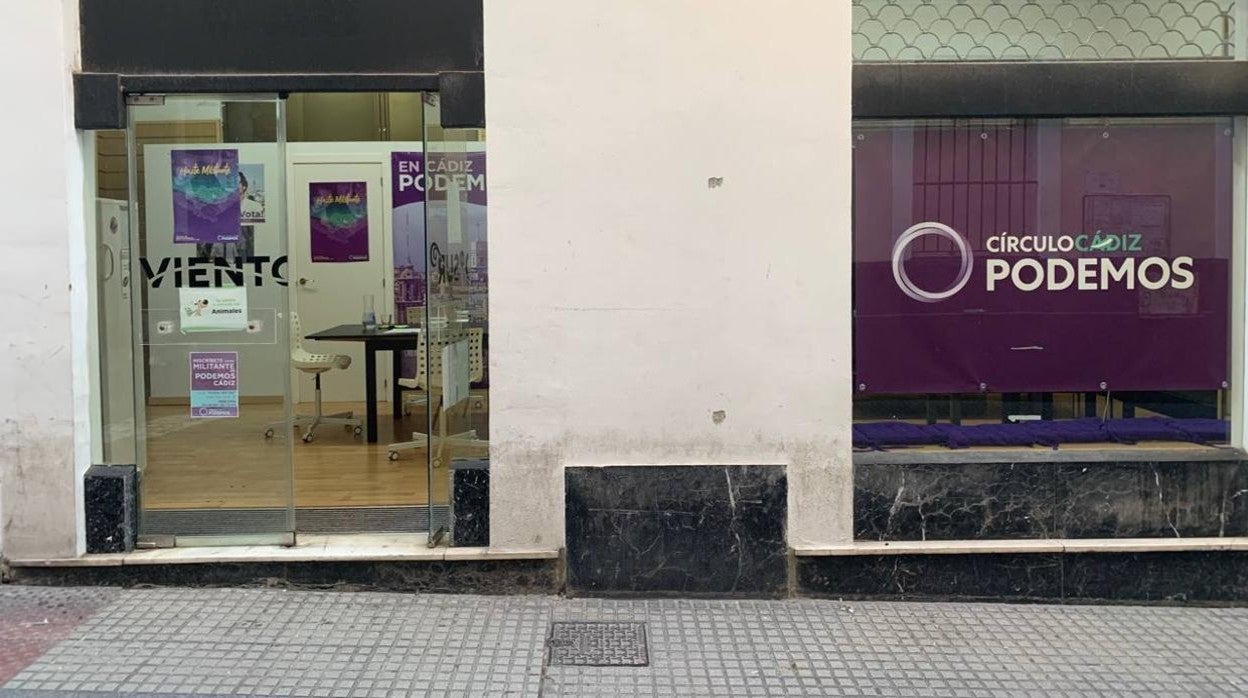 La hasta ahora sede de Podemos Cádiz, en San José, 51.