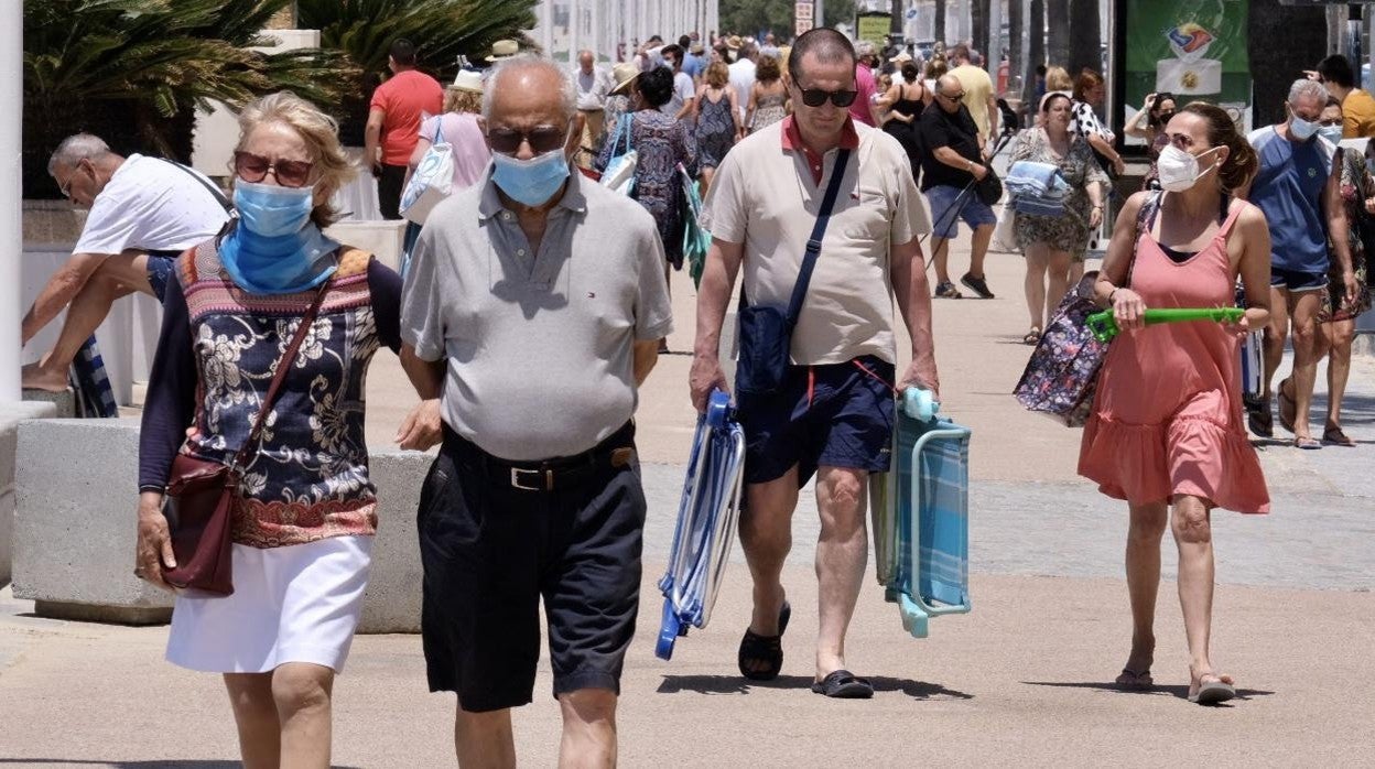 Tarifa supera la barrera de los 1.000 casos y toda la Bahía de Cádiz sigue al alza