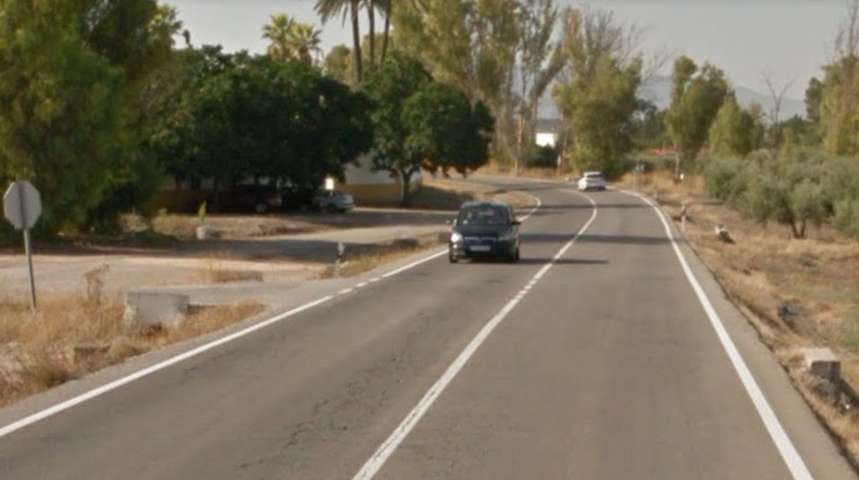 El suceso ha tenido lugar en la carretera que une Morón con Marchena, a la altura de la finca La Amarguilla