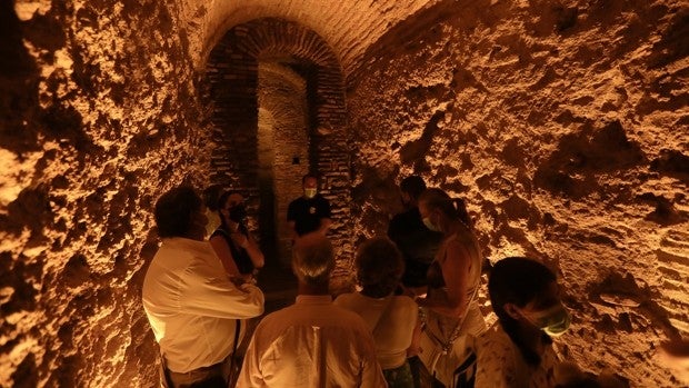 El puerto fenicio de Gadir recibe a sus primeros visitantes 2.300 años después