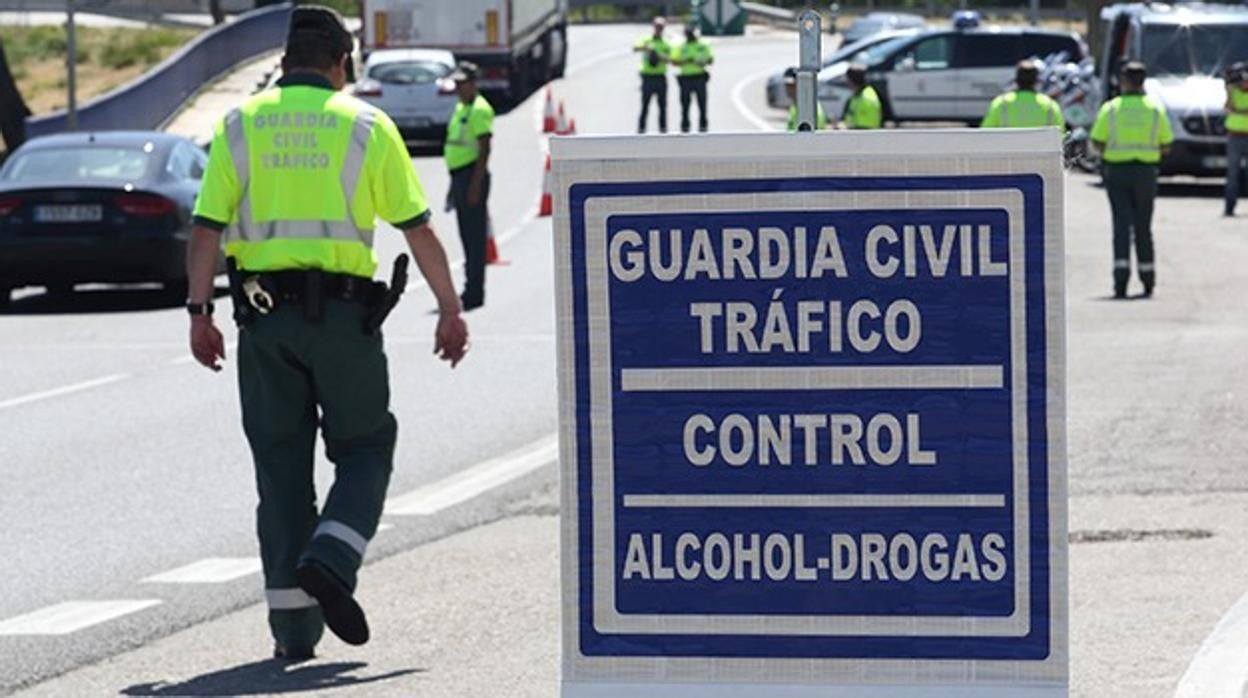 Imagen de archivo de una campaña de control de alcohol y drogas entre los conductores