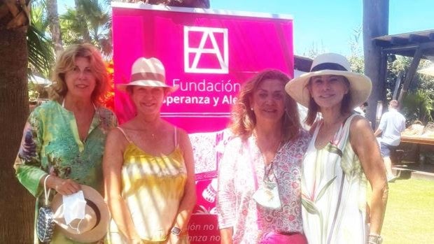 Éxito de participación en el Bazar Solidario de la India celebrado en Trocadero Sotogrande