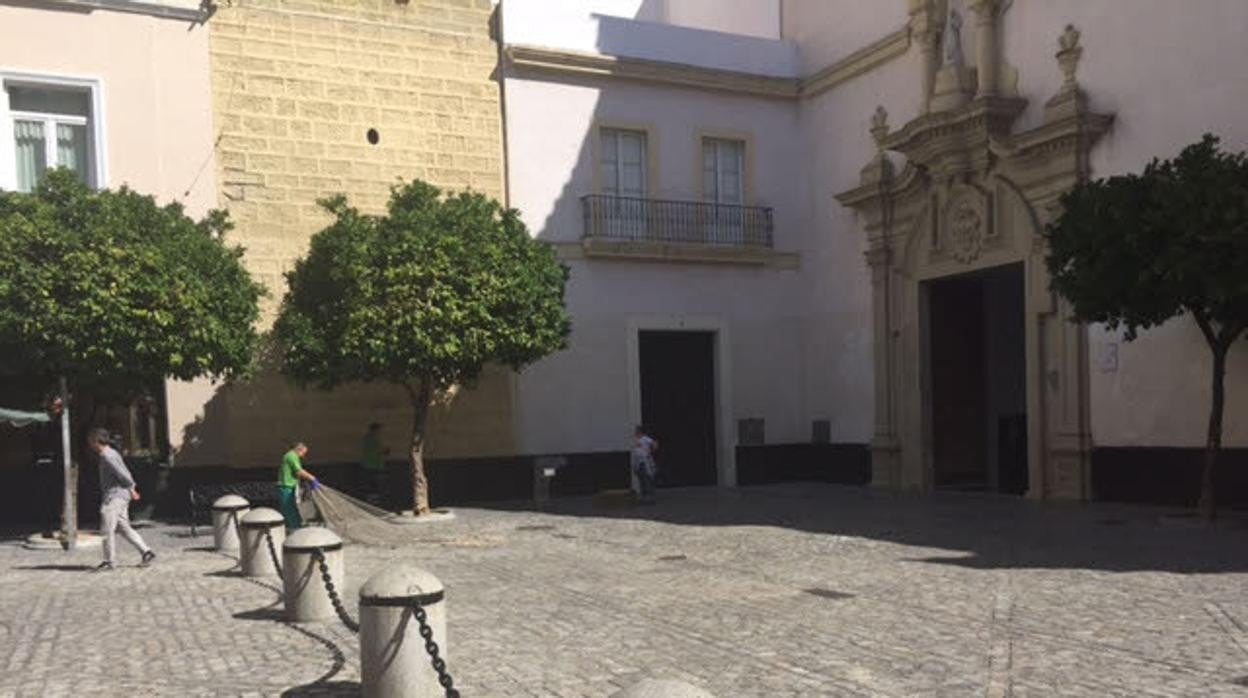 Plaza de San Francisco, donde tuvieron que intervenir los bomberos