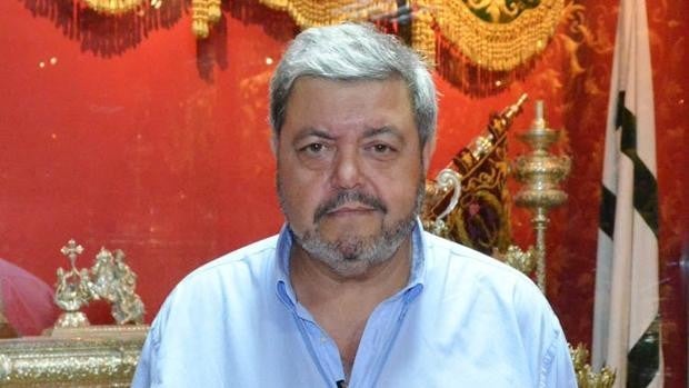 Conmoción en Utrera por la muerte por coronavirus de Diego Begines, exhermano mayor de Los Gitanos