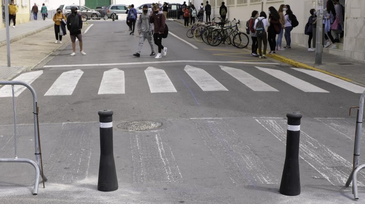 Tramo de la calle Marianista Cubillo, actualmente cerrado al tráfico.