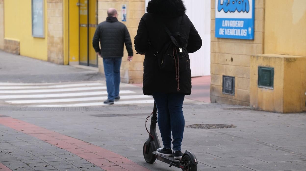 Campaña de control de bicicletas y patinetes en Cádiz