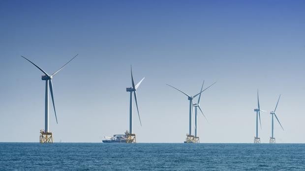 La Bahía de Cádiz proyecta el primer parque eólico flotante de Andalucía