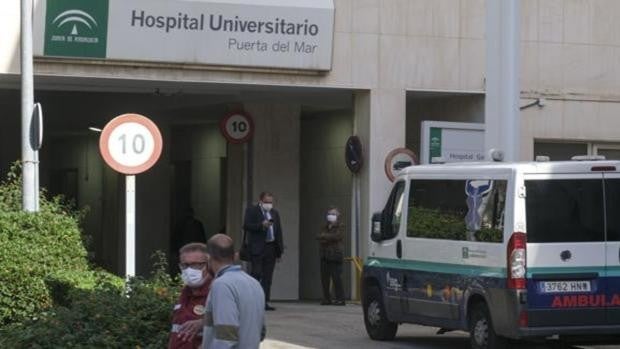 Cádiz suma sólo una docena de contagios por Covid y se sitúa en cifras mínimas de hospitalización